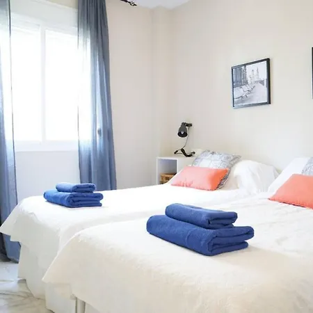 Laguna Beach Apartment *